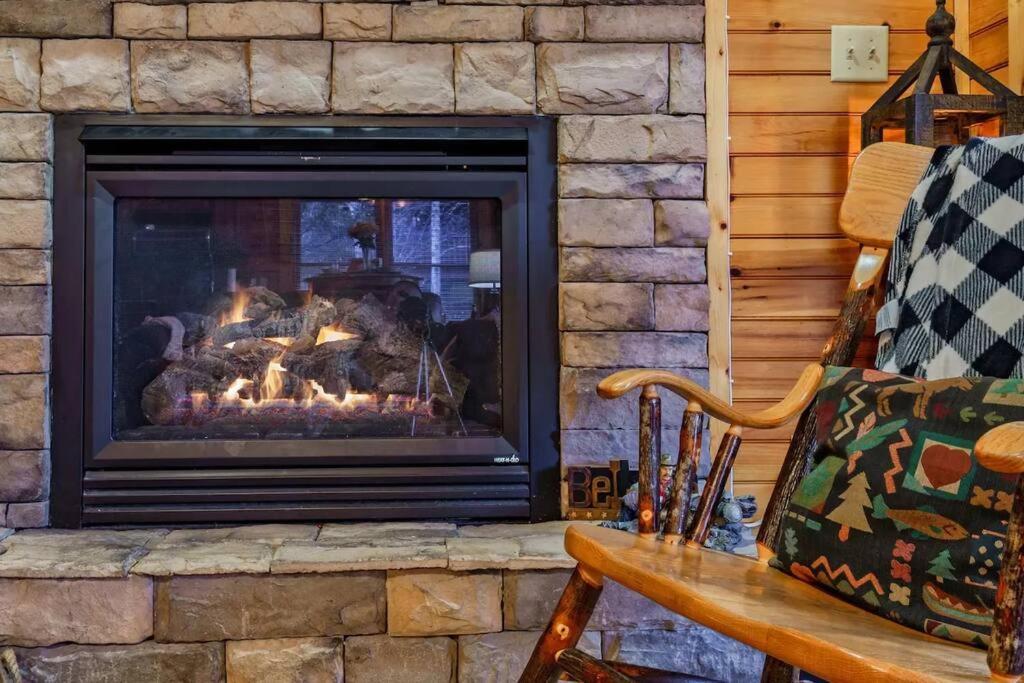 Stunning Mountain Cabin W Hot Tub Gatlinburg Kültér fotó