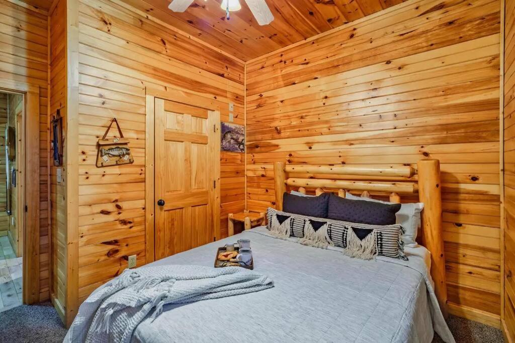 Stunning Mountain Cabin W Hot Tub Gatlinburg Kültér fotó