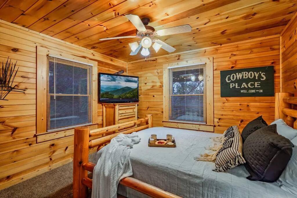 Stunning Mountain Cabin W Hot Tub Gatlinburg Kültér fotó