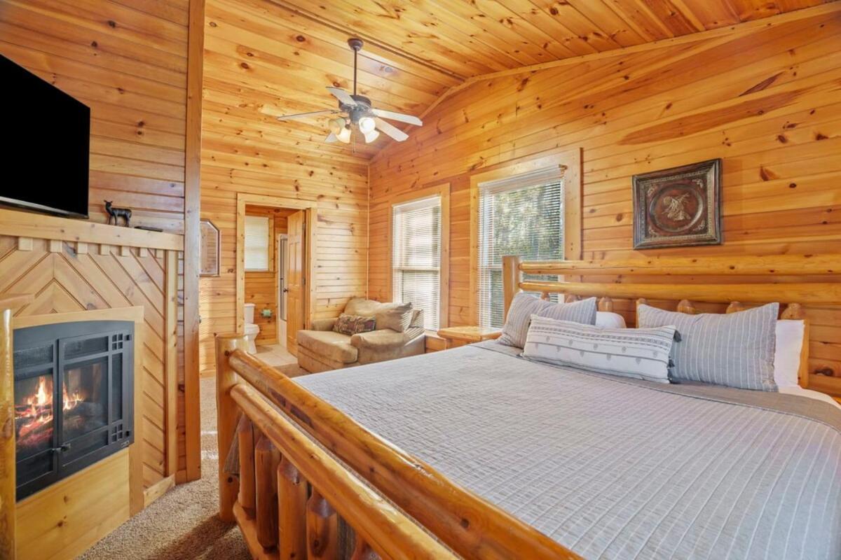 Stunning Mountain Cabin W Hot Tub Gatlinburg Kültér fotó